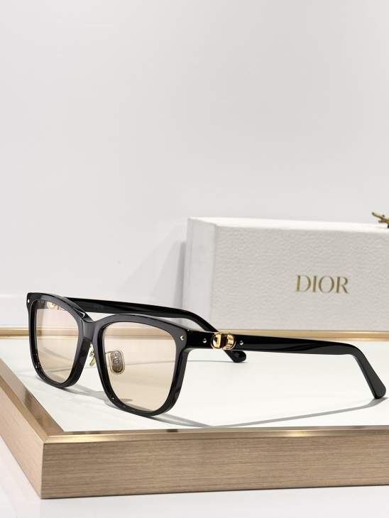 Picture of Dior Sunglasses _SKUfw75975519fw